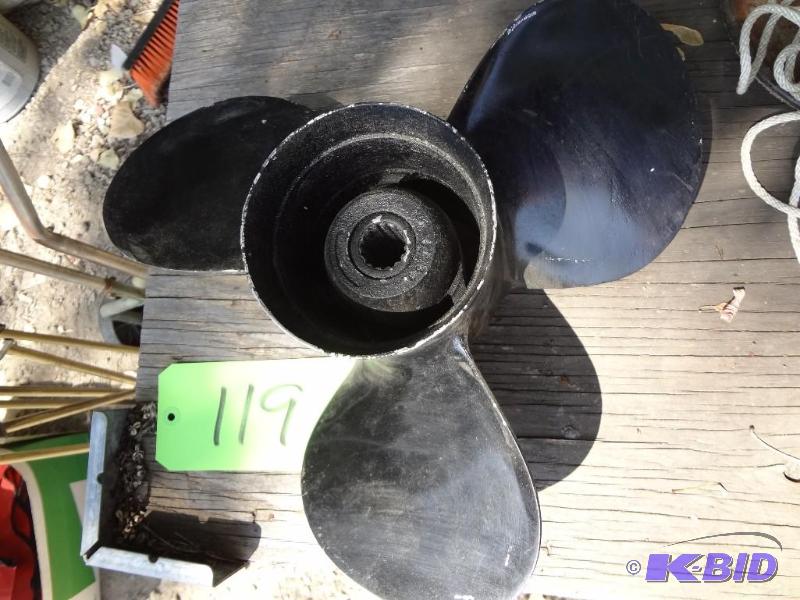 lot 119 image: Prop, new, we think it is for a 150hp Merc...