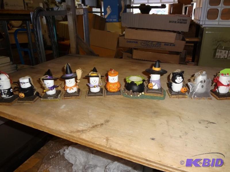 lot 139 image: Lot of Smores Original Ornaments...