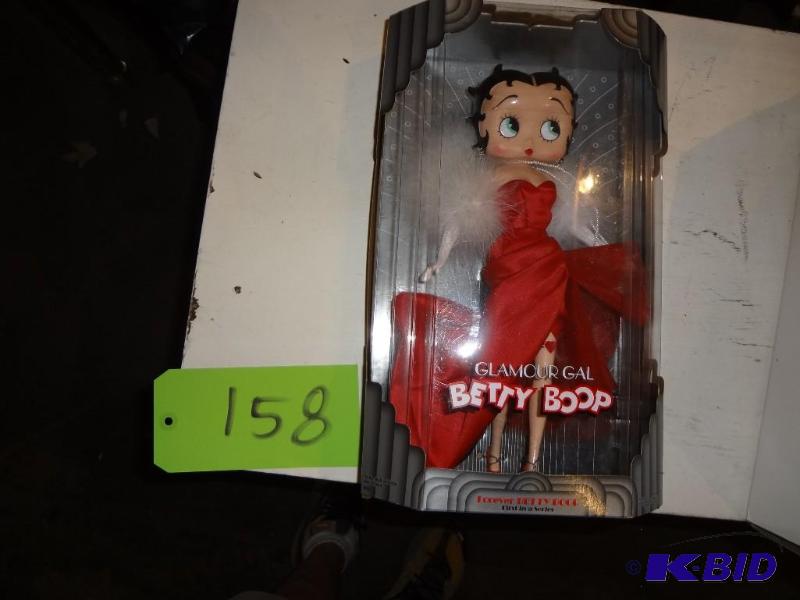 lot 158 image: Betty Boop Glamor Gal...