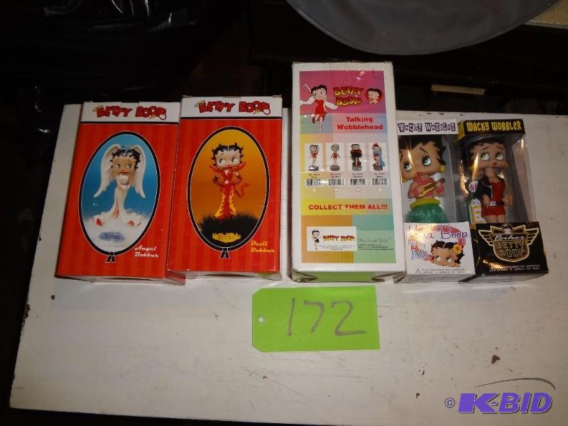 lot 172 image: Betty Boop Bobbles...