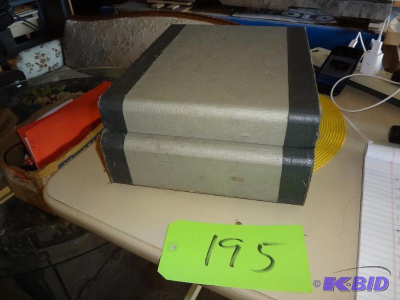 lot 195 image: Old Record Player, have not seen one like thi...
