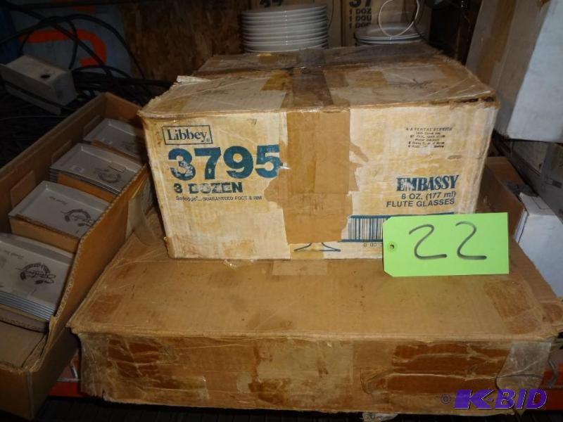 lot 22 image: Lot of Dishes...
