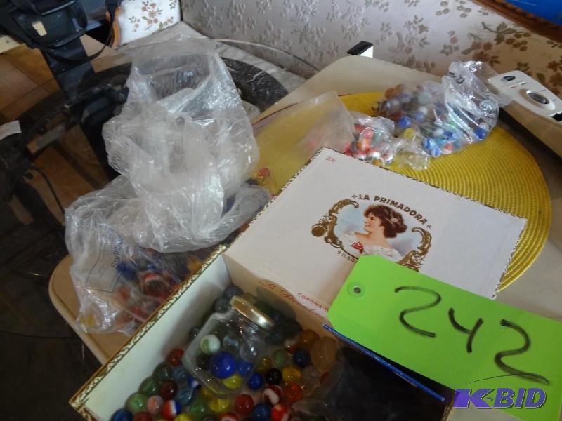 lot 242 image: Box of Old Marbles, look. These are old ones...