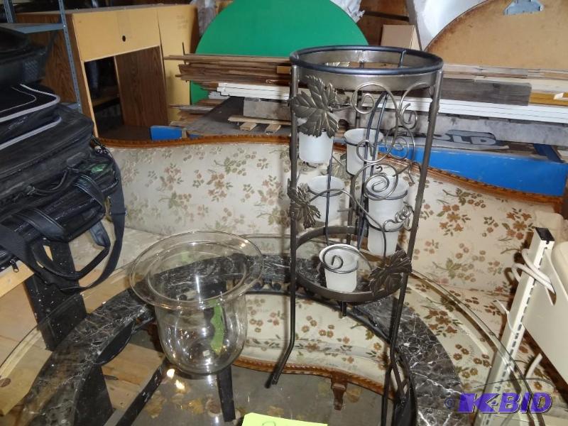 lot 251 image: Candle Thingy, Two inserts, one multi candle...