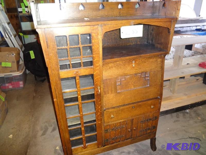 lot 288 image: Hardwood Secretary, one of the coolest, nices...