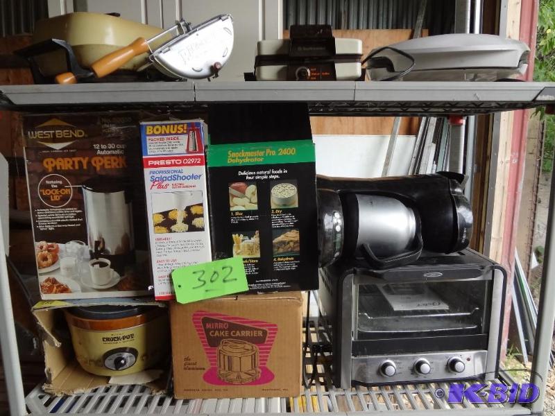 lot 302 image: Huge Lot of Kitchen Appliances...