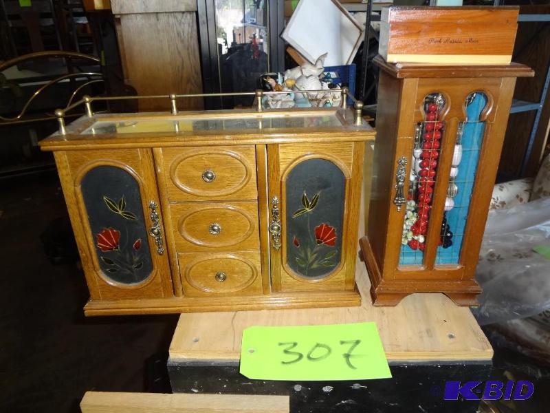 lot 307 image: Jewel Box wcontents...