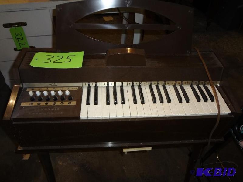 lot 325 image: Magnus Chord Organ, Bid-I dare you...