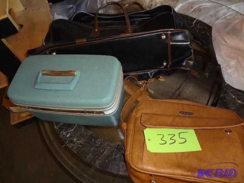 lot 335 image: Bags...