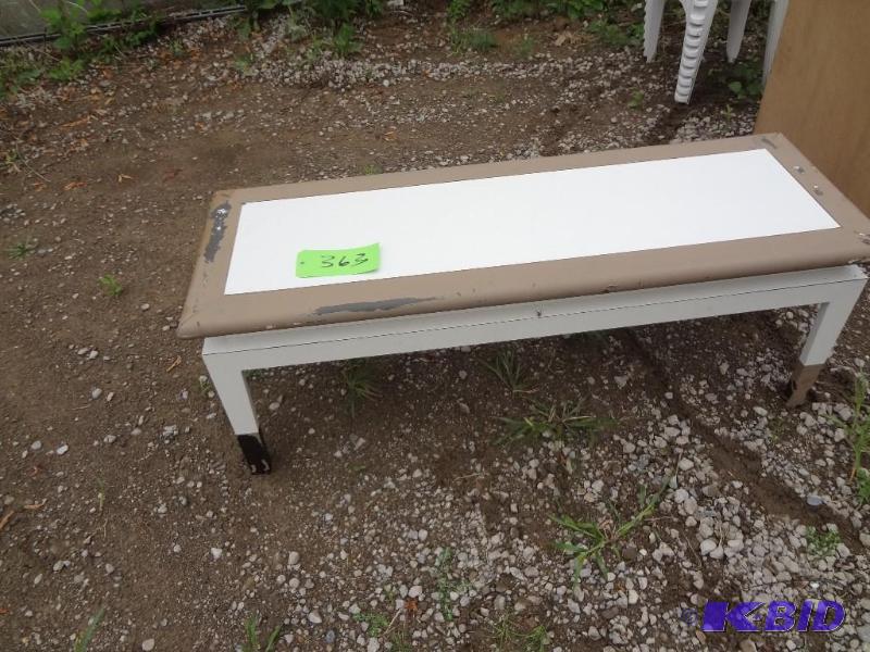 lot 363 image: Industrial TableBench...