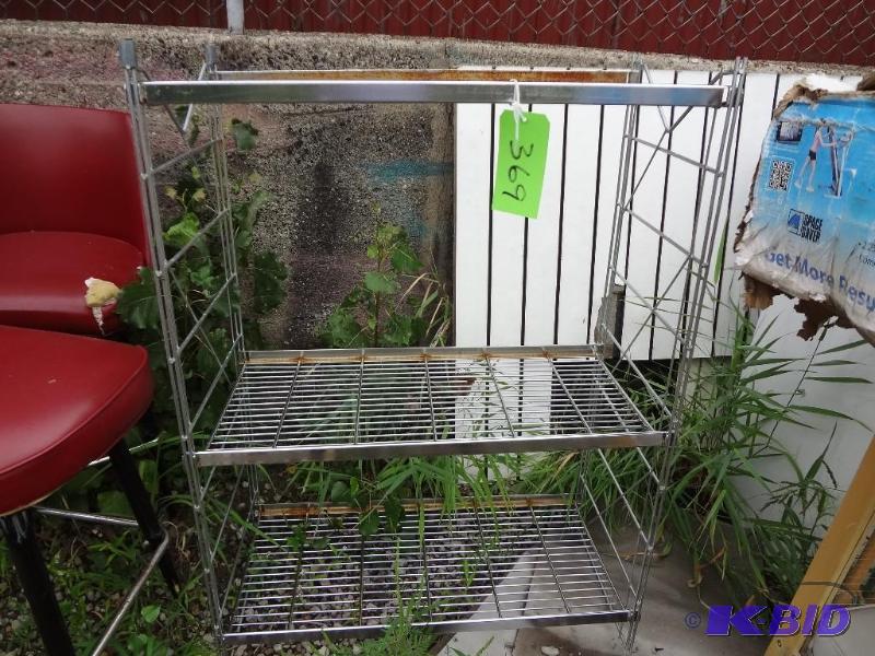 lot 369 image: Metal Wire Rack...