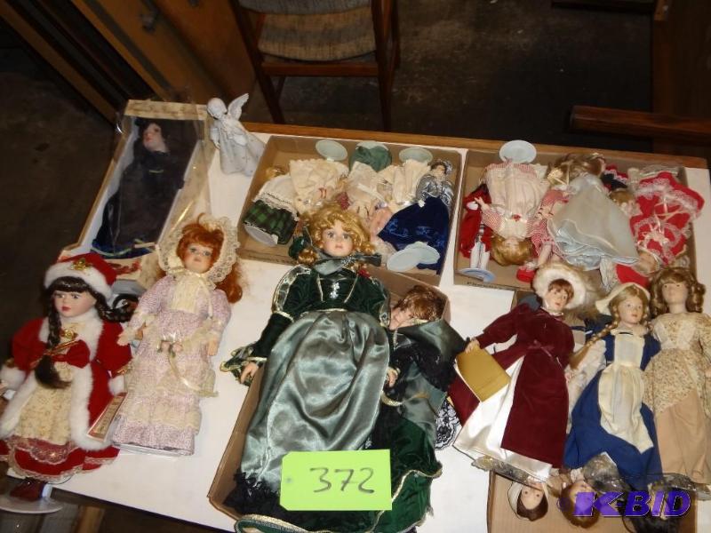 lot 372 image: Lot of Dolls...