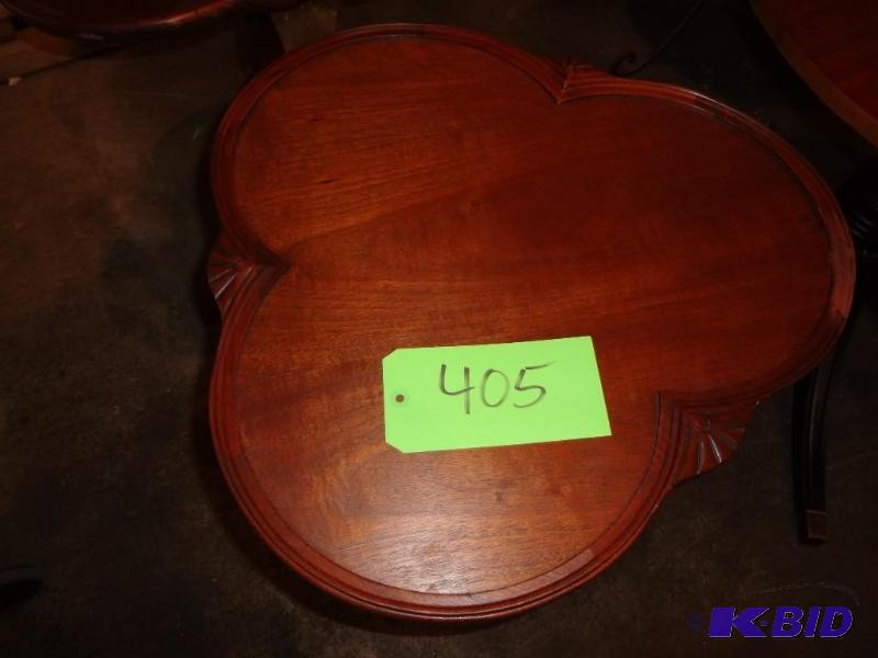 lot 405 image: Side table...