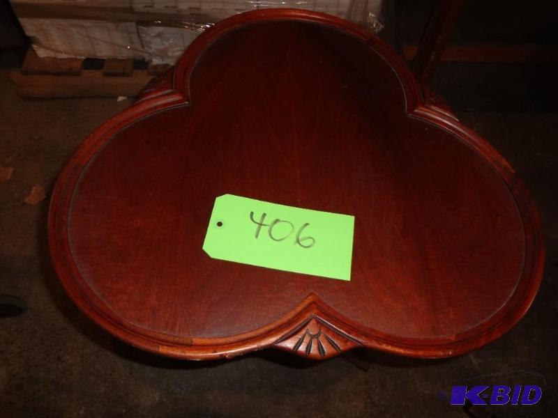 lot 406 image: Side table...