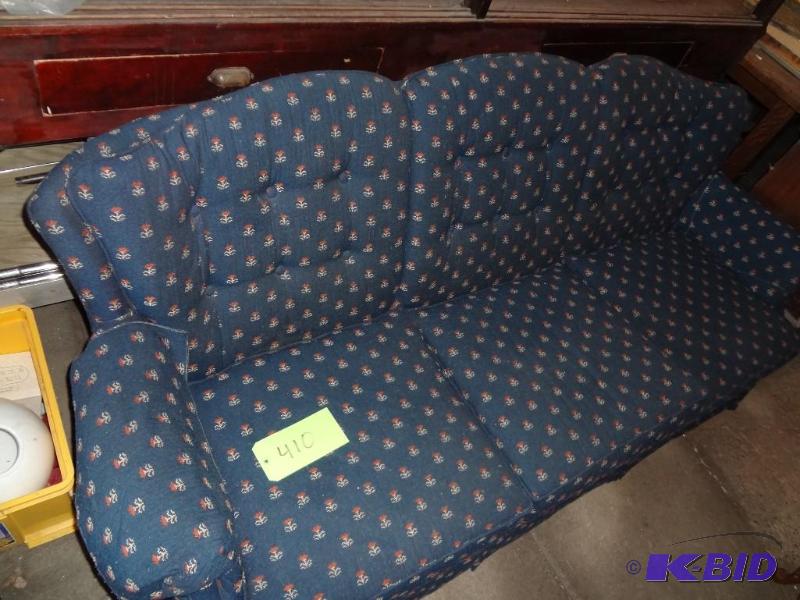 lot 410 image: Blue Couch, Clean, Nice...