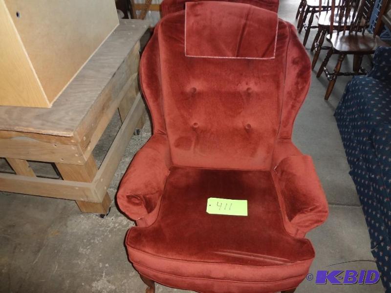 lot 411 image: Wing Back Chair, nice, clean...