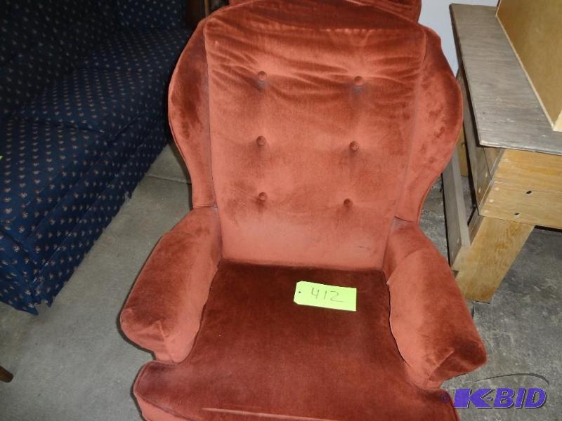 lot 412 image: Wing Back Chair, nice, clean...