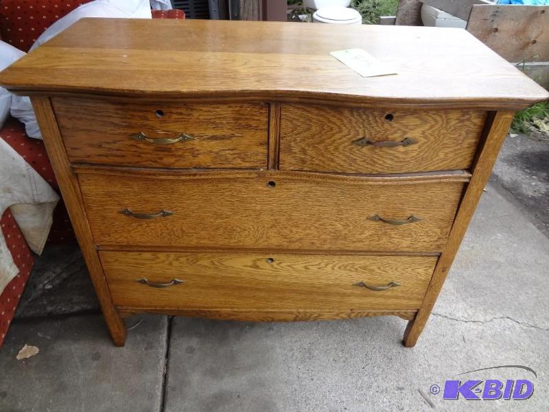 lot 415 image: Old Oak Dresser...
