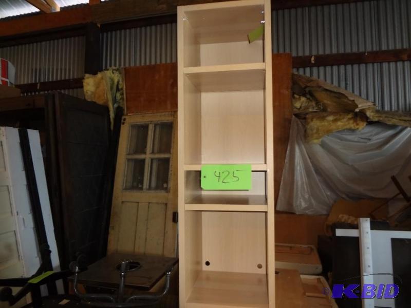 lot 425 image: Shelf...