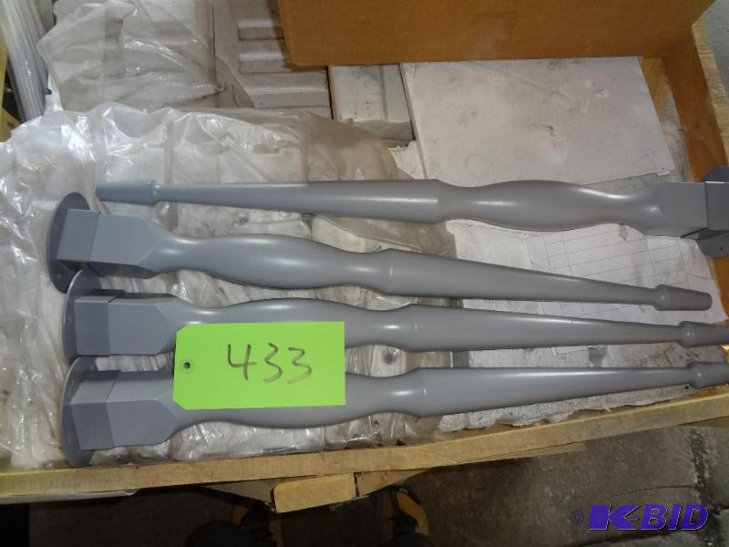 lot 433 image: Grey Legs, fit #437...