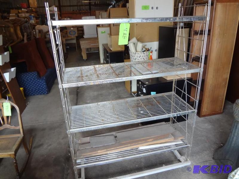 lot 438 image: Wire Rack...
