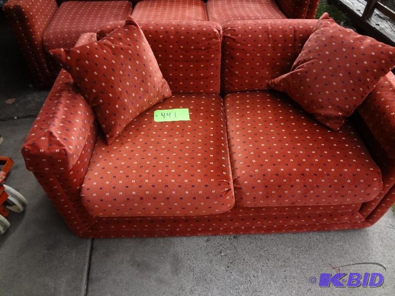 lot 441 image: Love seat, Very Much like new, pillows, arm c...