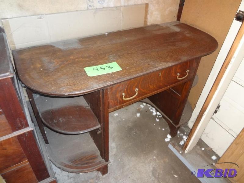 lot 453 image: Old round Cornered Desk...