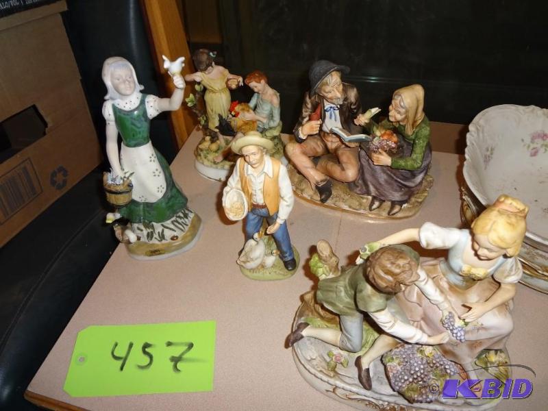 lot 457 image: Lot of Fine Porcelain Figurines...