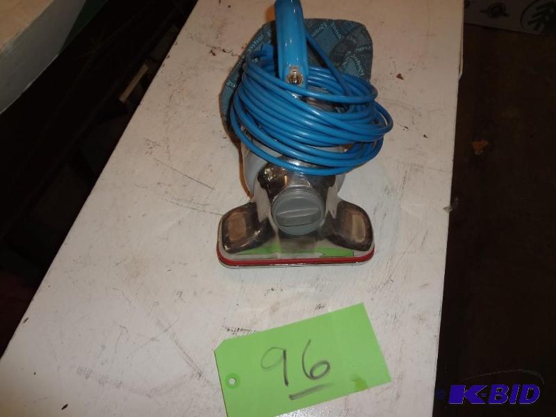 lot 96 image: Small Royal Vac...