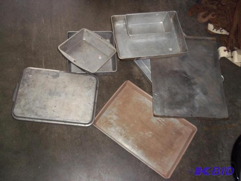 lot 129 image: Misc Baking Pans...