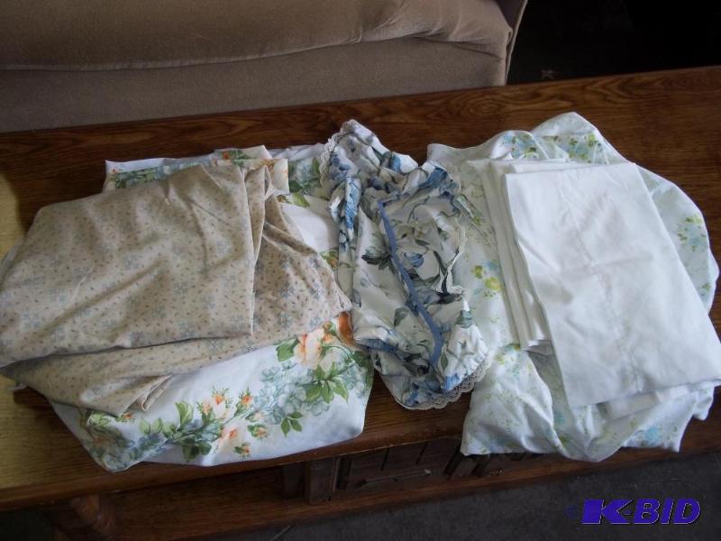 lot 167 image: Assorted Sheets  blue tan floral...
