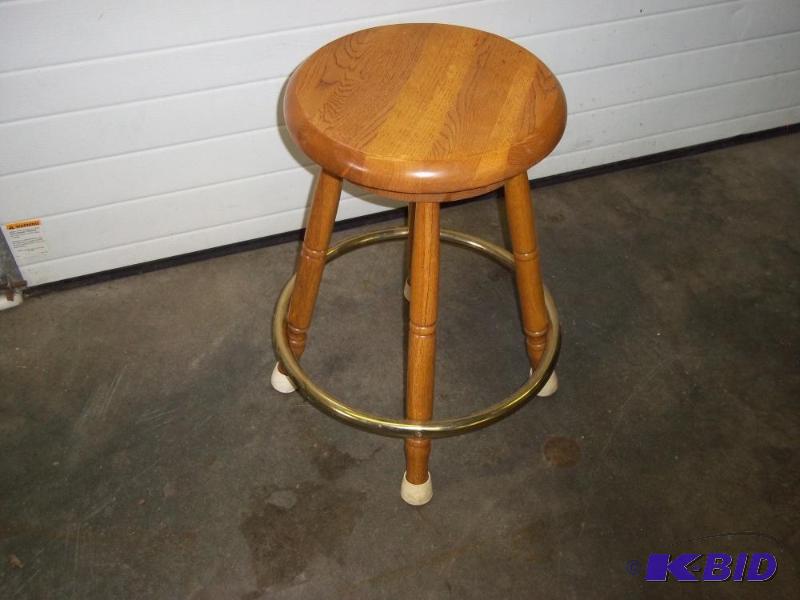 lot 209 image: Wood Stool...