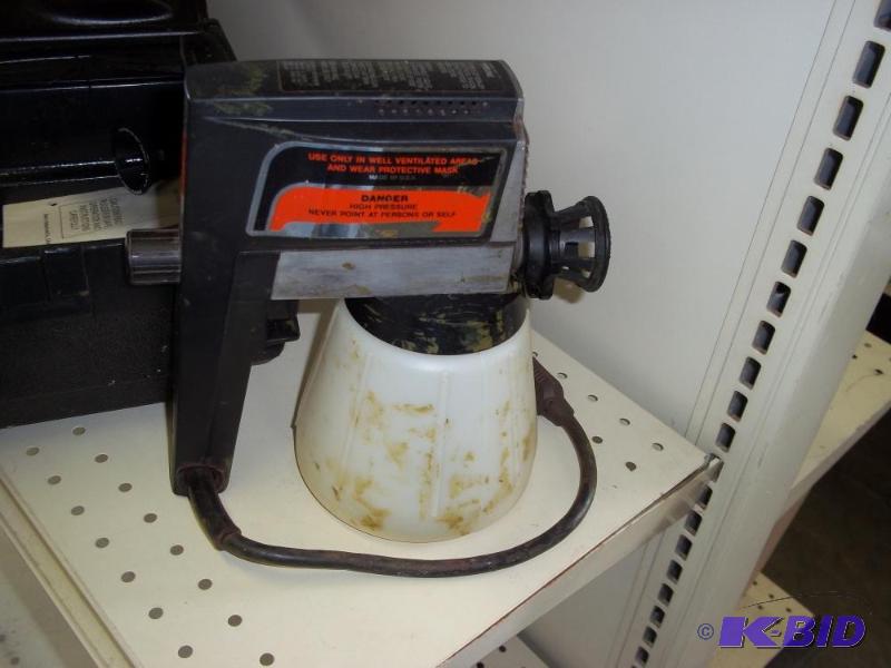 lot 26 image: Sears Craftsman Airless Sprayer...
