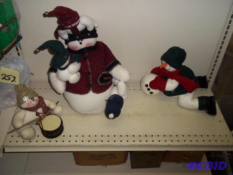 lot 267 image: Assorted Snowmen...