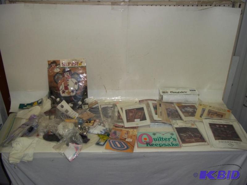 lot 271 image: Assortment of Art Supplies...