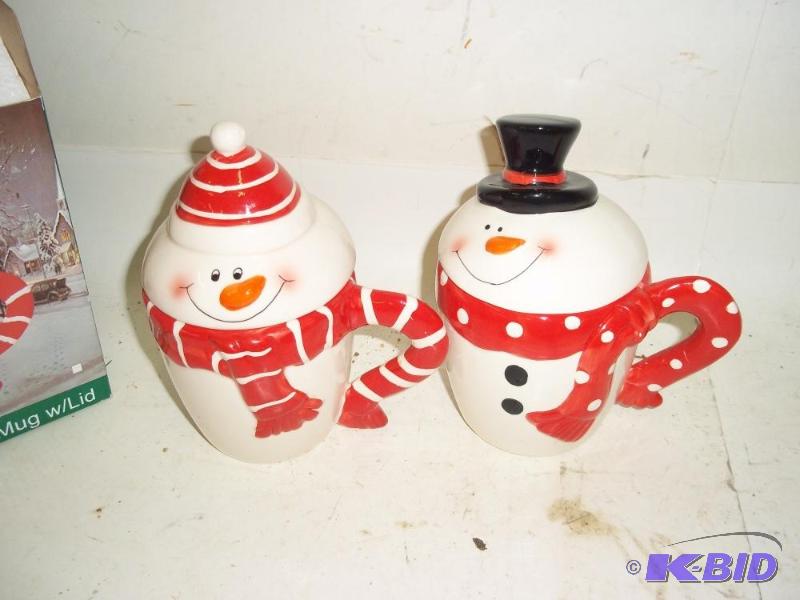 lot 280 image: Snowman sugar and creamer...