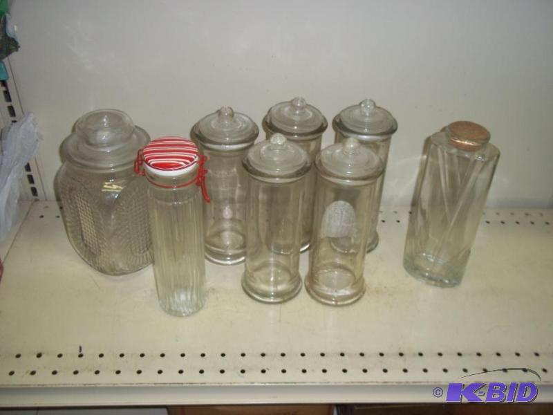 lot 314 image: Glass Storage or Decor Jars...