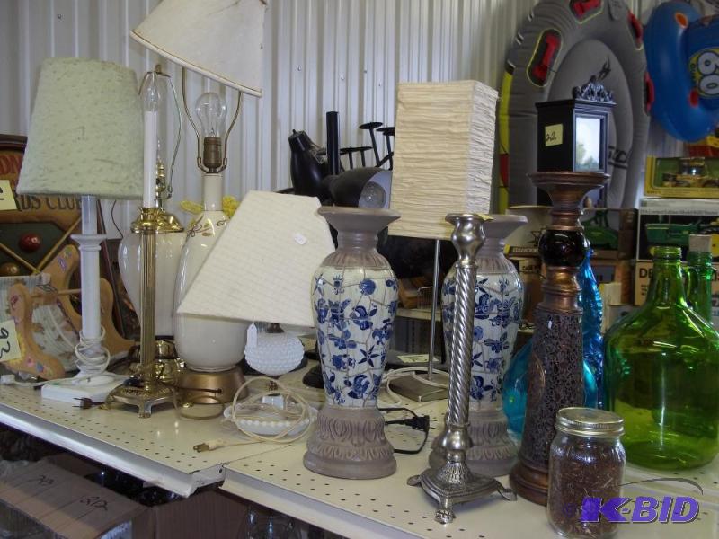 lot 357 image: Lot of Lamps   Candle Holders  Jar decors ...
