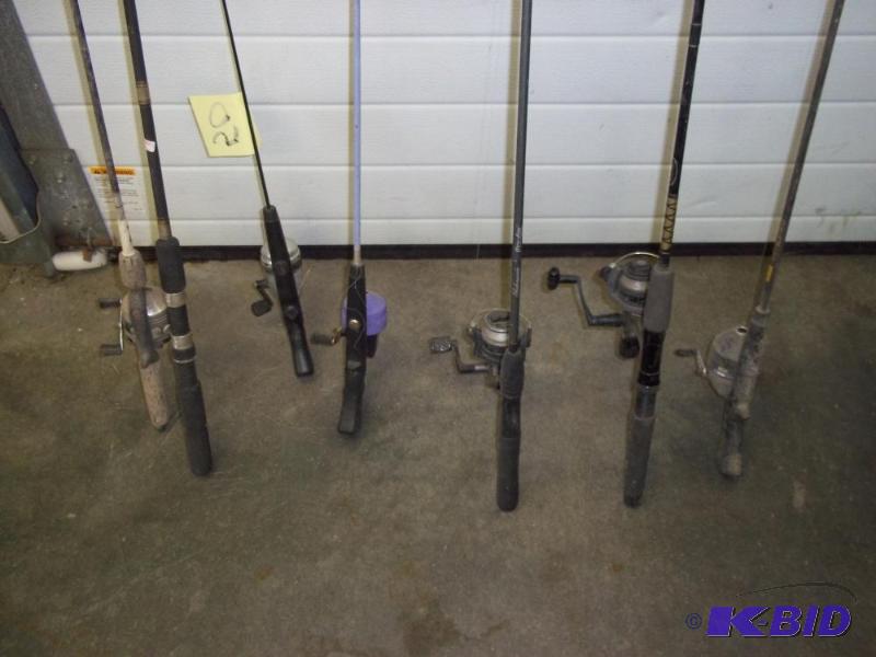 lot 50 image: 7 Fishing Poles...