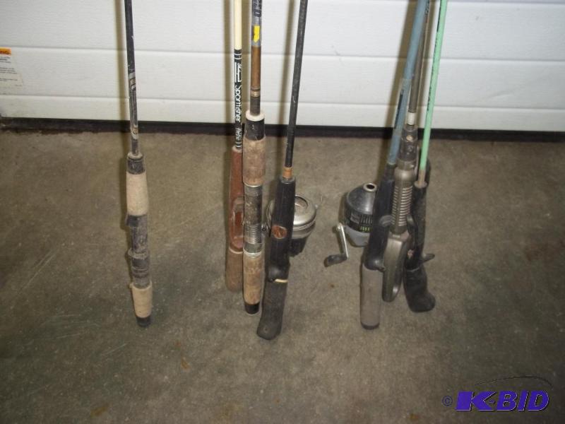 lot 52 image: 7 Fishing Rods...
