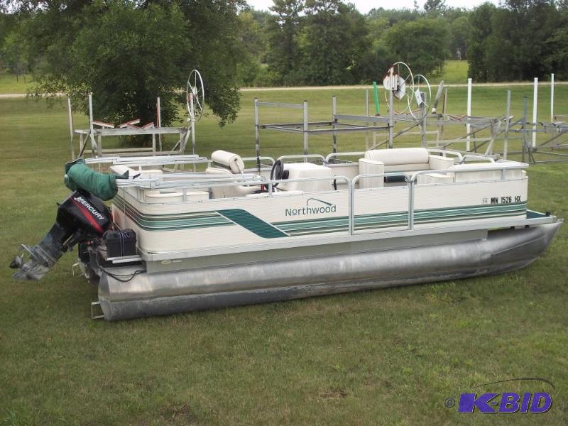 lot 6 image: 20 Northwoods Pontoon 40 Hp Mercury motor, c...
