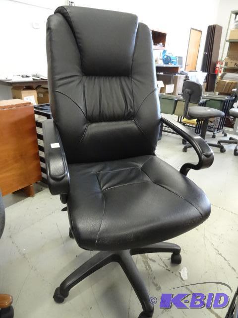lot 138 image: Office chair on wheels...