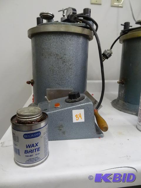 lot 34 image: I shor Mark III wax injector....