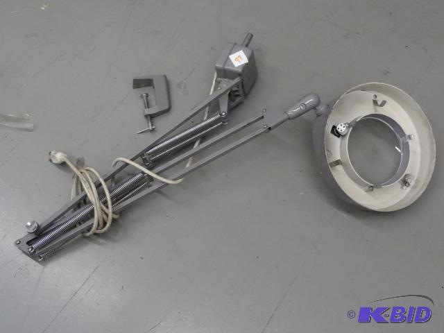 lot 77 image: Magnifying glass on adjustable arm....