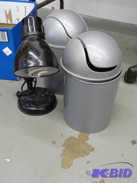 lot 81 image: 2 Mini Trash Cans and 1 Desk Lamp...
