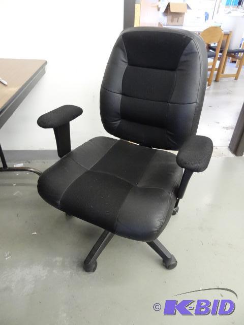lot 91 image: Office Chair on Wheels...