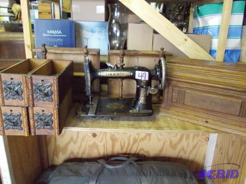 New Home Vintage Sewing Machine With Some Cab...
