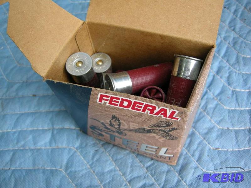 lot 110 image: Partial box Federal DuckPheasant 12ga 2 34 shells