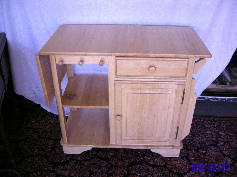 lot 116 image: Roll-around multi-purpose kitchen cabinet