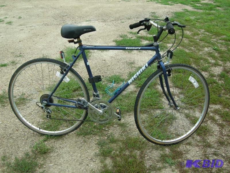 lot 47 image: Nishiki Century mens road bike